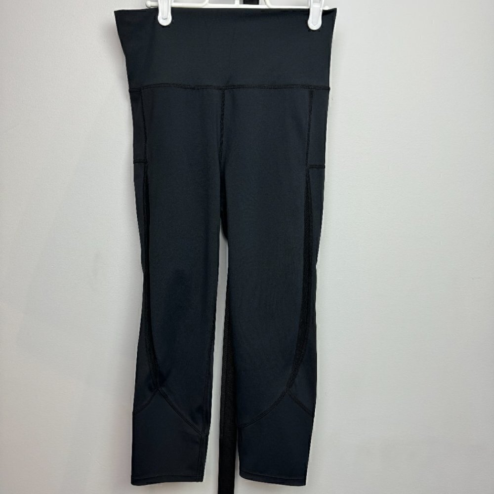 EUC - Zyia Light N Luxe Black Capris with Mesh Size 6-8 - Picture 2 of 9